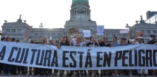 Cultura: Modifican la ley Ómnibus tras las protestas arte