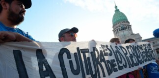 Artistas y trabajadores de la cultura rechazaron el proyecto de ley ómnibus Artistas y trabajadores de la cultura rechazaron el proyecto de ley ómnibus