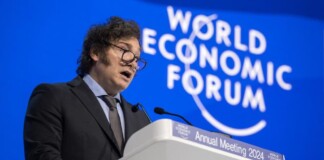 Javier Milei emprende su vuelta a Argentina desde Davos milei
