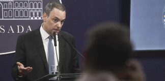 Adorni sobre las protestas en el Congreso: «El que viole la ley será castigado» protesta