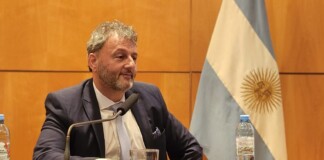 Milei despidió al secretario de Trabajo por la suba de sueldos en el Gabinete Omar Yasin