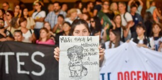 Gremios universitarios convocan a una marcha federal contra el recorte de Milei Gremios universitarios convocan a una marcha federal contra el recorte de Milei