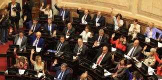 Reacciones al aumento de dietas en el Senado aumento de las dietas en el Senado