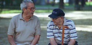 El Gobierno oficializó nuevamente el bono para jubilados Jubilados