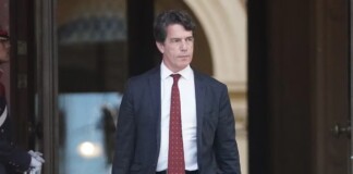 Posse descartó la dolarización y defendió el rumbo de la economía Posse