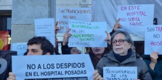 Trabajadores del Hospital Posadas reclamaron la reincorporación de los despedidos por el Gobierno