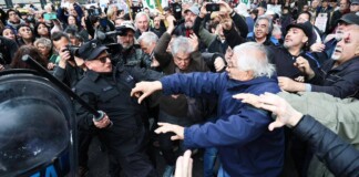 Represión a los jubilados: ampliaron una denuncia en contra de Patricia Bullrich