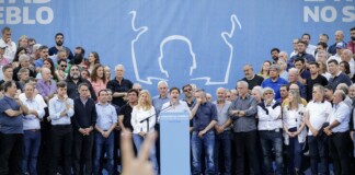 Intendentes respaldaron a Kicillof en medio de los cruces por el calendario electoral: «Desdoblar para elegir»