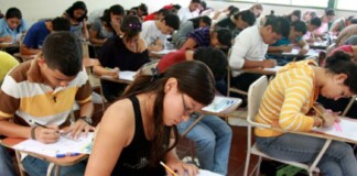Milei eliminó el fondo fiduciario que financia las Becas Progresar