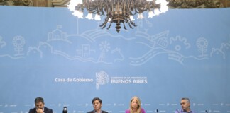 Kicillof abrió la posibilidad de que la Provincia se haga cargo de Aerolíneas Argentinas si Milei avanza con su venta
