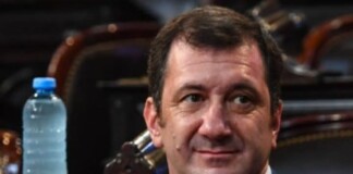 Detuvieron al senador Kueider en Paraguay con más de US$ 200.000