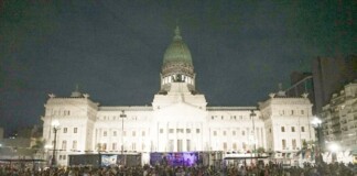 «Ninguna familia sin Navidad», la convocatoria de los movimientos sociales a una cena solidaria frente al Congreso