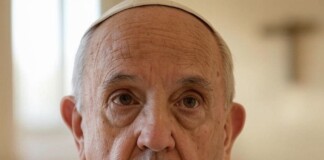 El cuadro clínico del Papa es complejo y obliga a los médicos a un cambio de tratamiento