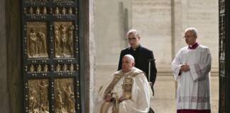 Un derrame cerebral, seguido de un paro cardíaco, fue la causa de muerte de Francisco