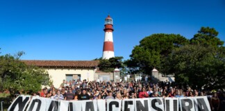 Una protesta en Mar del Plata rechazó otra censura del Gobierno