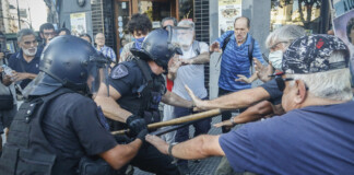 Por tercera semana consecutiva, reprimieron la marcha de jubilados en Congreso