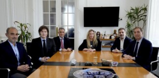 El mercado de pases de La Libertad Avanza: desde radicales con peluca hasta soldados del PRO