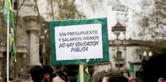 Docentes de todos los niveles reclaman por una recomposición salarial
