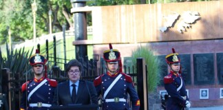 Malvinas: Milei fue declarado «persona no grata» en Ushuaia