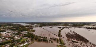 Buenos Aires bajo el agua: las intensas lluvias provocaron evacuaciones en varios municipios