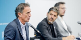 Katopodis afirmó que «Milei está destruyendo todo» y «no tapó un solo bache en 500 días»