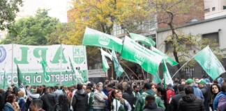 Los trabajadores del Congreso reclaman aumentos salariales acorde a la inflación
