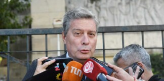 El dictamen del procurador Casal «tiene que pensarse en tono político», dijo el abogado de Cristina
