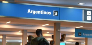 El Gobierno modificó por decreto la ley que regula la política migratoria