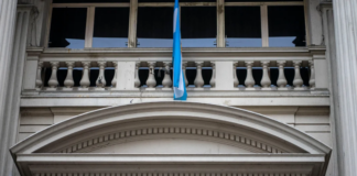 El Banco Central bajo la lupa: investigan posibles complicidades oficiales en maniobras millonarias con el dólar blue