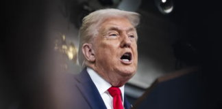 Donald Trump anunció que una “enorme” flota militar de Estados Unidos se dirige hacia Irán