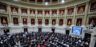 Reforma laboral: el Gobierno intentará sesionar este jueves con cambios en las licencias por enfermedad